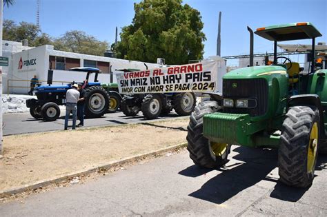 Mantienen Productores Toma De Instalaciones De Pemex