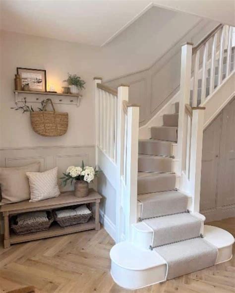 19 Staircase Landing Ideas Easy Stylish Decorating Home Stairs