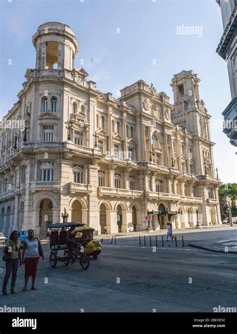 National Museum of Fine Arts. La Habana. Cuba Stock Photo - Alamy