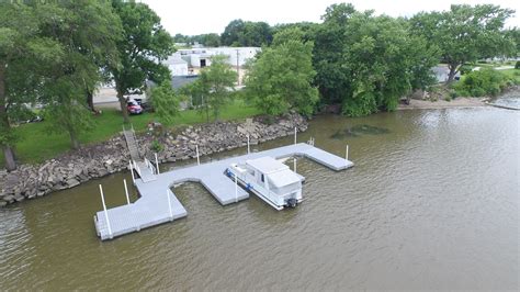 Big Docks - Floating Boat Docks - Made in Iowa
