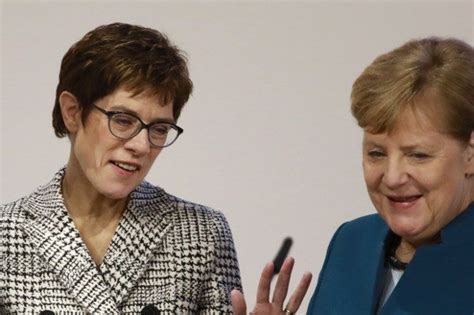 Sucesora Elegida Por Merkel Renuncia A Postularse Como Canciller La