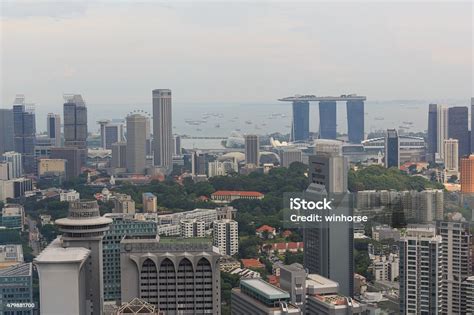 Singapore Skyline Stock Photo - Download Image Now - 2015, Architecture ...