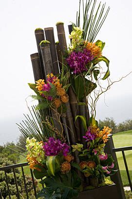 Great use of bamboo | Ikebana flower arrangement, Large floral arrangements, Flower arrangements