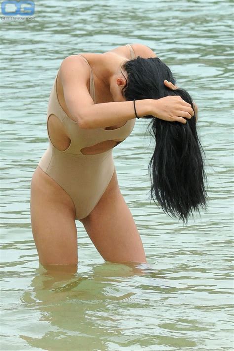 Cally Jane Beech Nude Pictures Photos Playboy Naked Topless Fappening