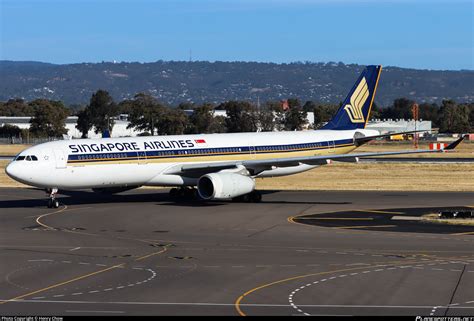 V Stc Singapore Airlines Airbus A Photo By Henry Chow Id