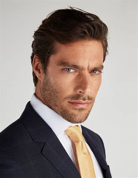 50 Classy Professional Hairstyles For Men Business Hairstyles Hairmanz