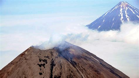 Low-level eruption at Alaska's Cleveland Volcano