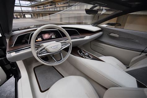 Cadillac Escala Interior