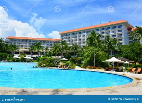 Shangri-La`s Mactan Resort And Spa Hotel Facade And Trees In Lapu Lapu ...