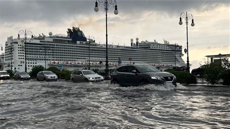 Ciclone Si Abbatte Su Trieste Youtube