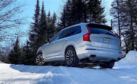 2020 Volvo XC90 T8 Review | AutoGuide.com