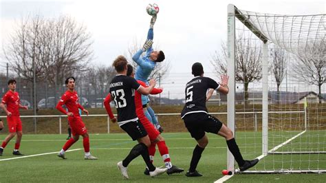 Fußball Bezirksliga Nackenschlag für TSV Münchingen in letzter Sekunde