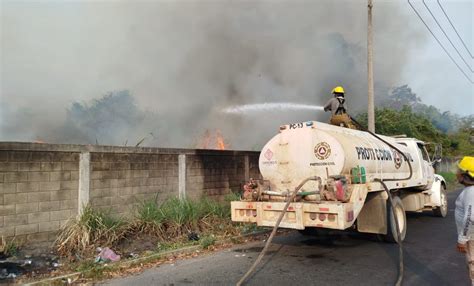 Sofoca Protecciòn Civil de Tapachula incendio en pastizal