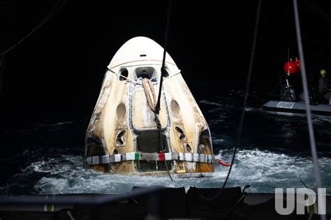 Photo Nasas Spacex Crew 6 Splashdown In Atlantic Ocean Off The Coast