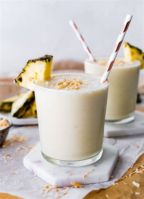 Pineapple Smoothie {4 Ingredients} - Eating Bird Food