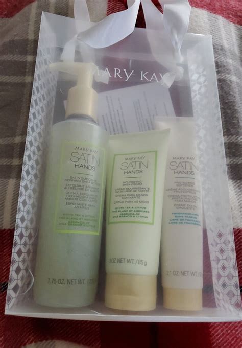 Mary Kay Satin Hands Pampering Set White Tea Citrus Full Size Piece