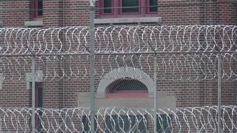 Inmates 65 And Older In Nys Prison System To Begin Receiving Covid 19