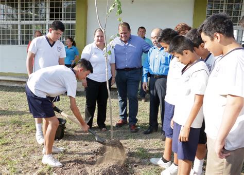 La Capital Avanza Campana De Reforestacion Municipal