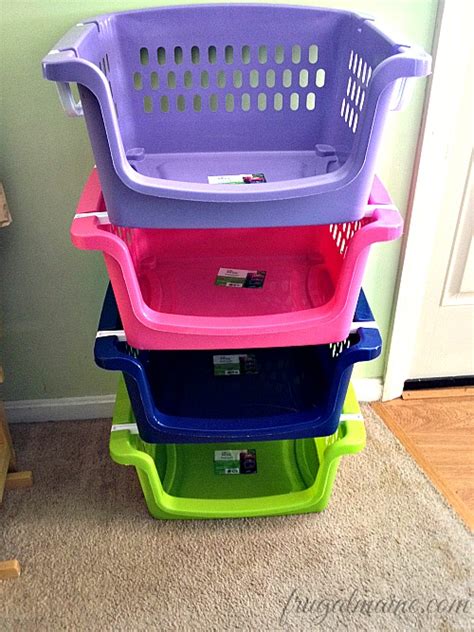 Home Organization: Plastic Laundry Baskets Are Our Friends