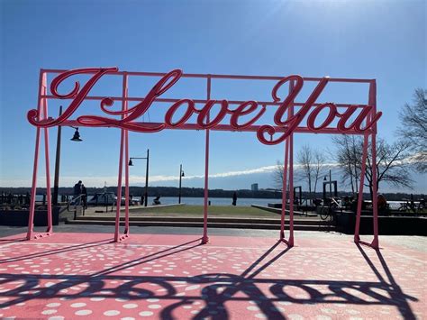 New 'I Love You' Art Installation Open At Waterfront Park | Old Town ...