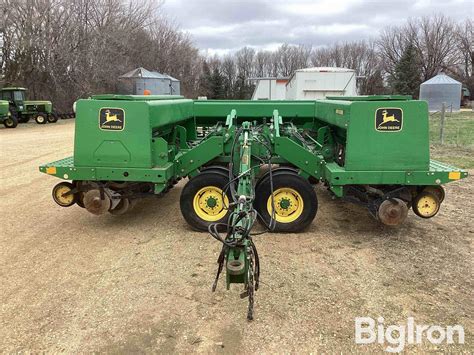 John Deere 455 Grain Drill | Agriculture | BigIron