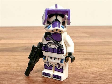 187th Clone Trooper Commander Star Wars Figure Purple Phase Ii Armor