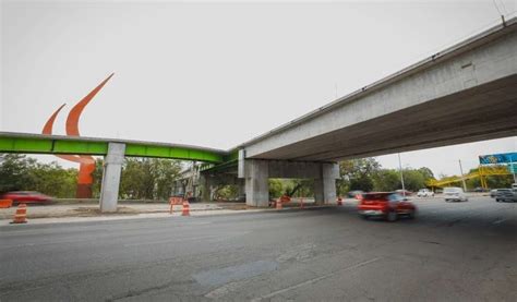 Continúan cierres nocturnos en avenida Constitución por construcción