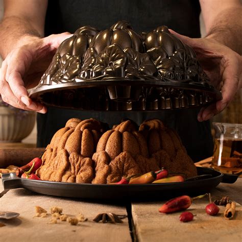 Pumpkin Patch Bundt Pan Cast Aluminum Bakeware Nordic Ware