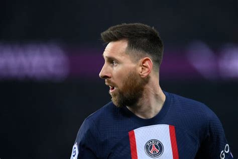 Le père de Lionel Messi assure que son fils aimerait revenir au FC