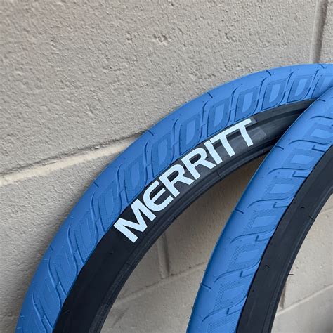 Pair Of Merritt Bmx Option Bikelife Bicycle Tires 26 X 2 50 Blue W Black Ebay