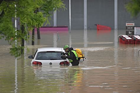 Grandes Inundaciones En El Norte De Italia Deja A Miles De Evacuados Y