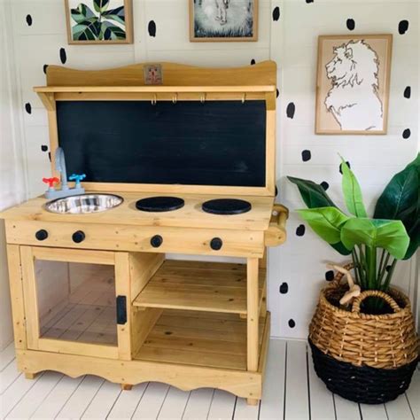 Mud Kitchens - Outdoor Hideaway