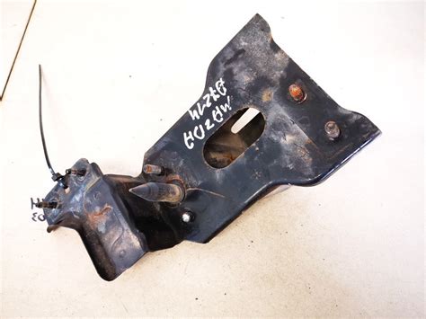 Used Used Front Bumper Mounts BUMPER BRACKET Right Mazda Xedos 9 1994