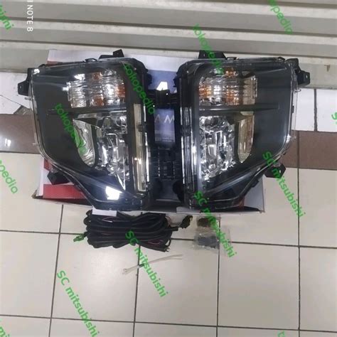 Jual Lampu Sen Fog Lamp Lampu Kabut Mitsubishi Triton