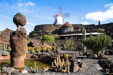 8 Lanzarote attractions by Cesar Manrique (in photos) - Fascinating!