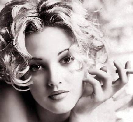 Lil Blonde Darling Drew Barrymore Darian Darling A Guide To Life For Modern Blondes
