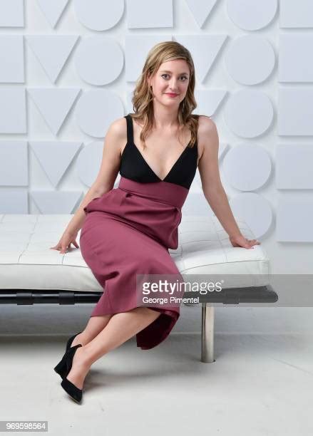 Hot New Zoe Perry Bikini Pics