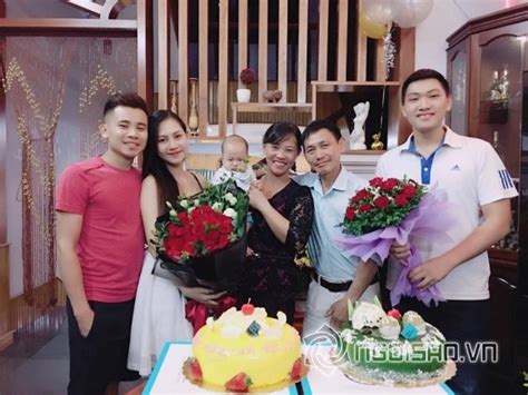 Hot girl và hot boy ngày Thúy Vi chê bai nhan sắc Tân Hoa hậu Đại dương vợ chồng