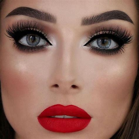 Pin By Salma On Projekty Na Vyskúšanie Red Lipstick Makeup Makeup Red Dress Makeup