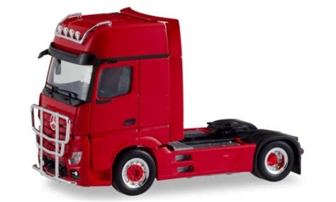 Miniature Mercedes Actros Herpa Gigaspace Rouge Tracteur Avec