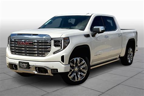 New 2024 Gmc Sierra 1500 Denali 4wd Crew Cab 147 Crew Cab Pickup In