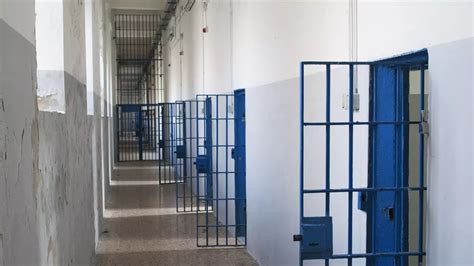 Un De Inut De La Penitenciarul Craiova A Murit Dup Ce I A B Tut Un