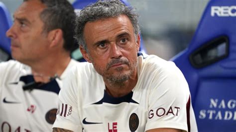 PSG le groupe pour la réception de lAC Milan avec quatre absents