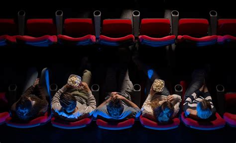 Best Movie Theater Seats, According to Experts (2022/01/15)- Tickets to ...