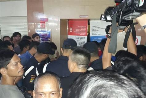 Astaghfirullah Lift Blok M Square Anjlok Dari Lantai Tujuh Republika