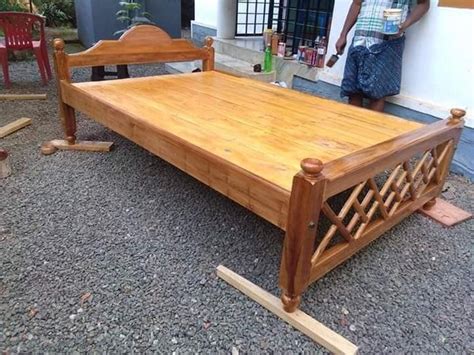 Queen Size Sheesham Wood Wooden Cot At 13500 In Kadamakkudy ID