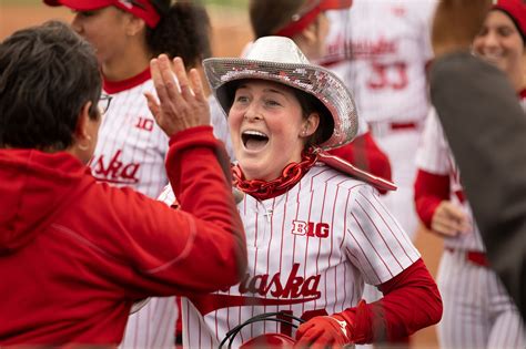 Husker Heat The Nebraska Softball Show Tonight At 8pm Huskers Billie Andrews Rhonda Revelle