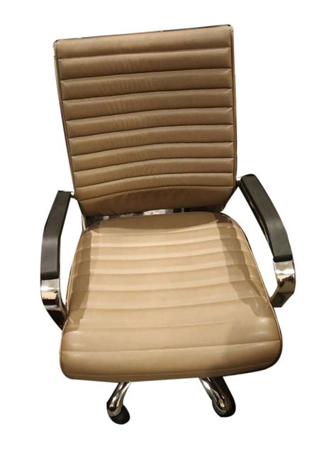 Leather Revolving Boss Office Chair Brown At Rs In New Delhi Id