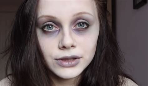 Zombie makeup in 2022 | Zombie makeup, Zombie makeup tutorials, Zombie face