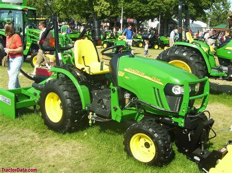 John Deere 2320 Tractor Photos Information